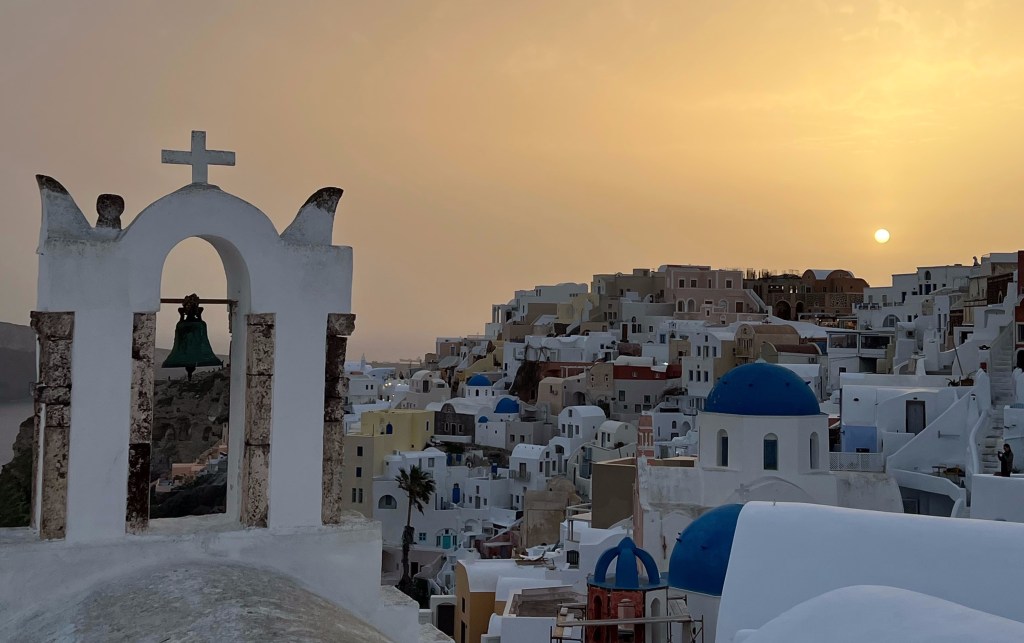 Bucket List: Santorini,&nbsp;Greece