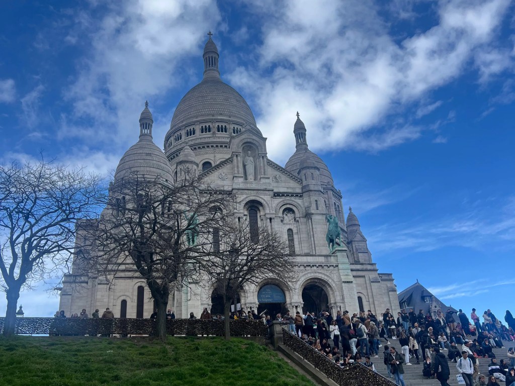 Travel Guide: The Famed Neighborhood of Montmartre,&nbsp;Paris